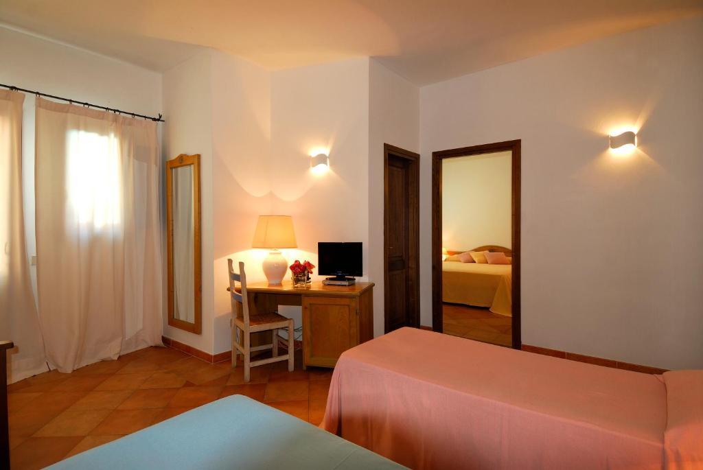 Boutique Hotel Sant'Andrea & Relais San Pantaleo Quarto foto