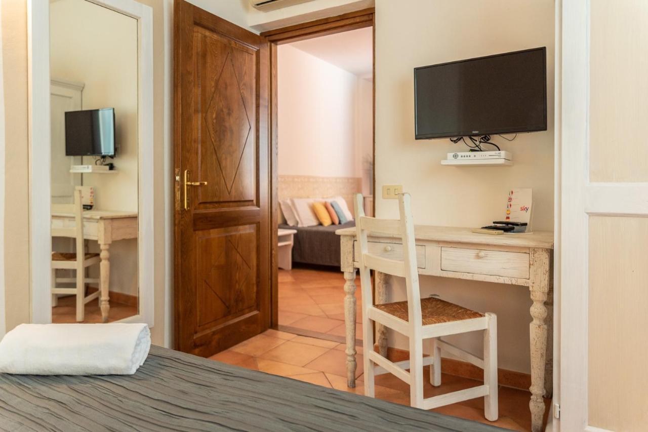 Boutique Hotel Sant'Andrea & Relais San Pantaleo Exterior foto