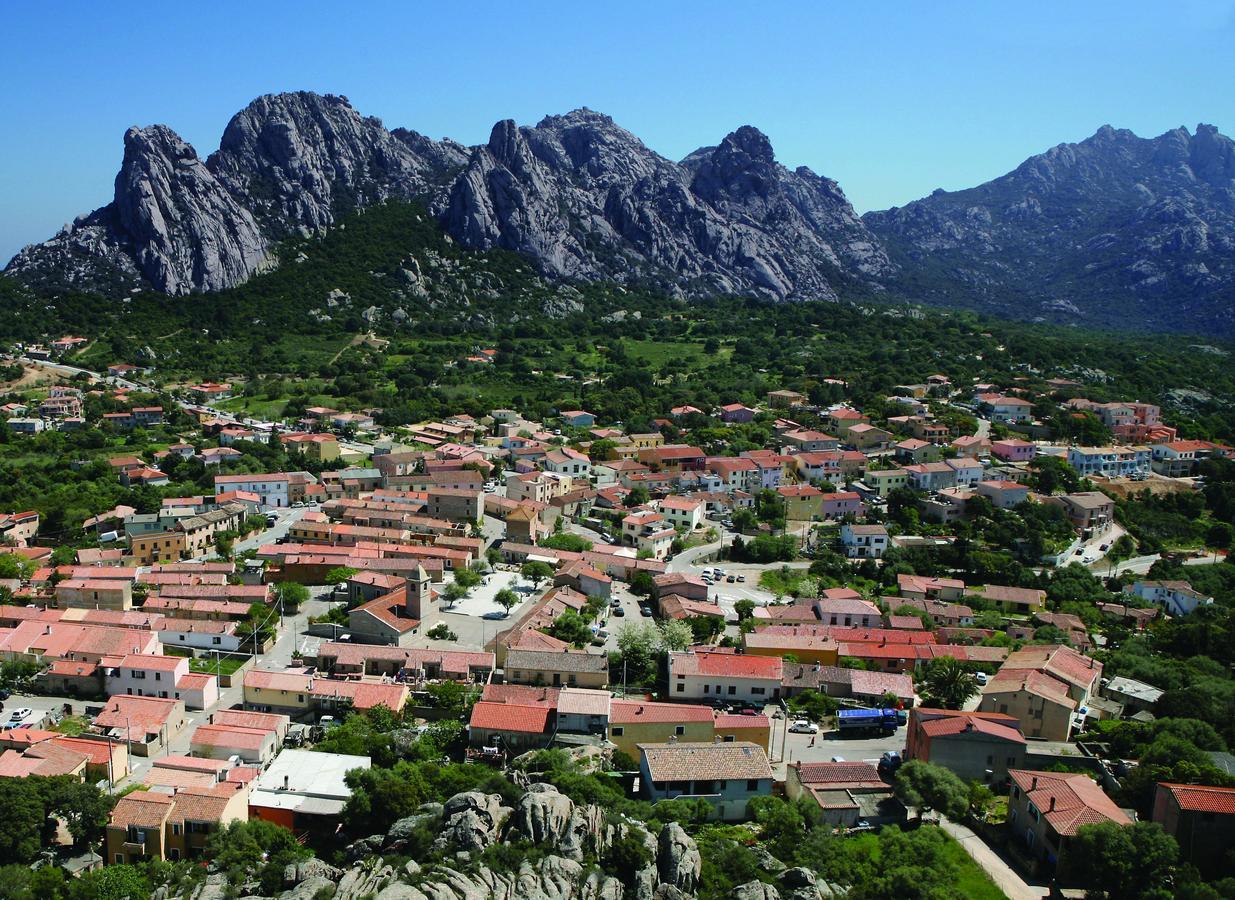 Boutique Hotel Sant'Andrea & Relais San Pantaleo Exterior foto