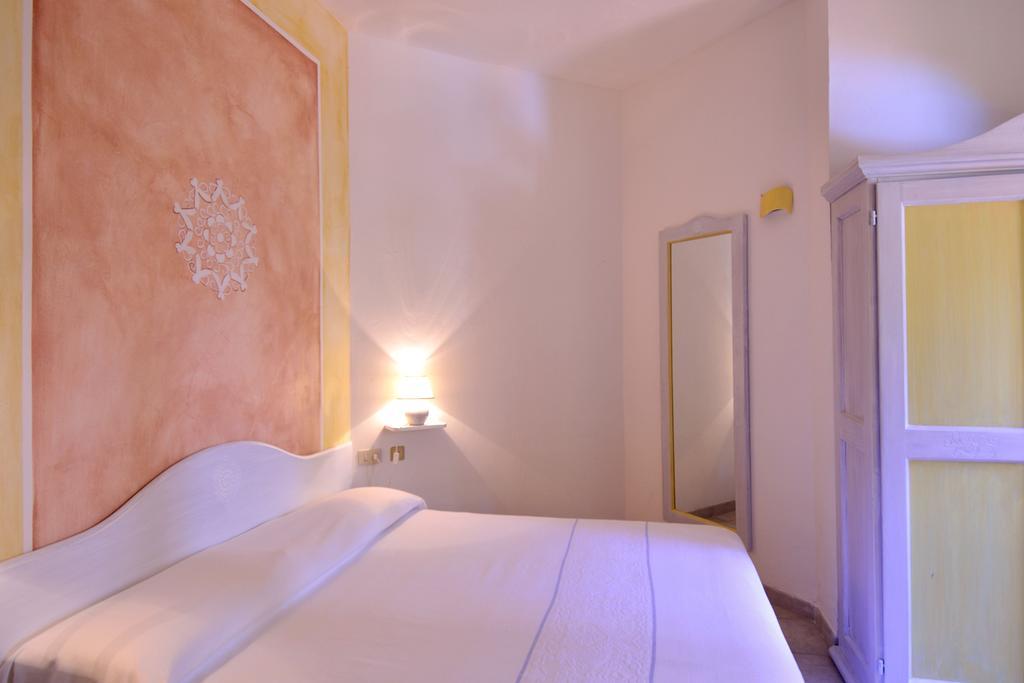 Boutique Hotel Sant'Andrea & Relais San Pantaleo Exterior foto